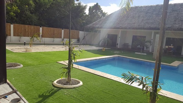 artificial lawn for swimming pool